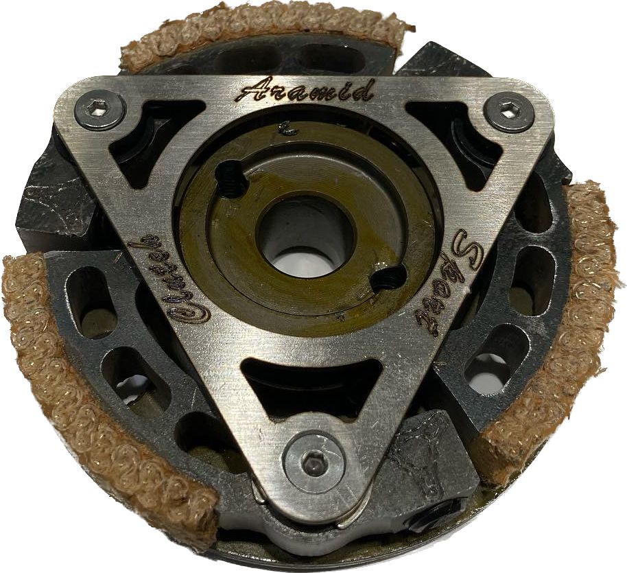 ASP 3-Arm-Kupplung montiert, Frontalansicht